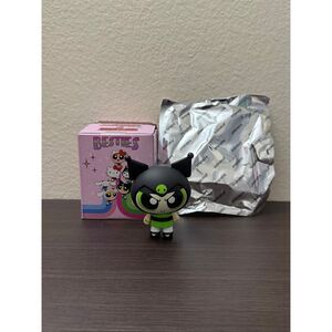 Kidrobot Hello Kitty x Powerpuff Girls Super Cute Vinyl Mini Figure - Buttercup